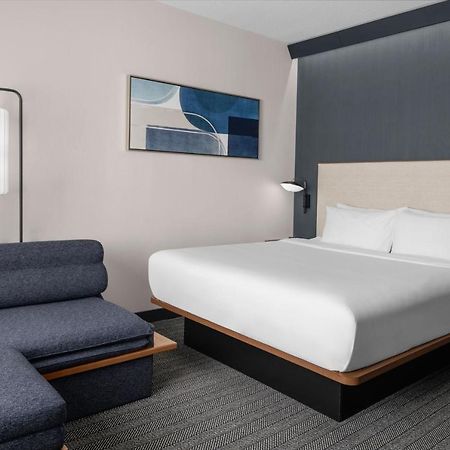 Courtyard By Marriott Calgary Downtown Hotel Exterior foto